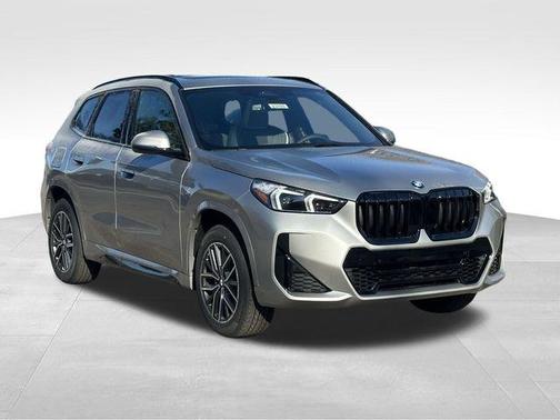 Space Silver Metallic 2026 BMW X1 xDrive28i