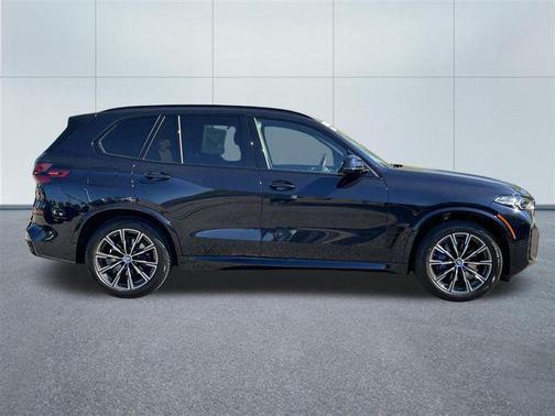 Carbon Black Metallic 2024 BMW X5 xDrive40i