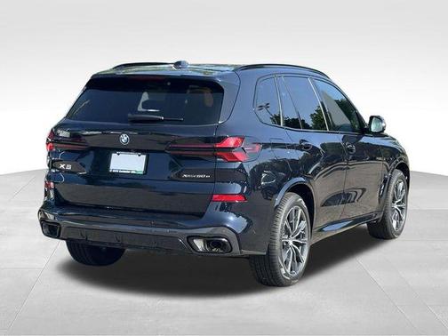 Carbon Black Metallic 2026 BMW X5 PHEV xDrive50e