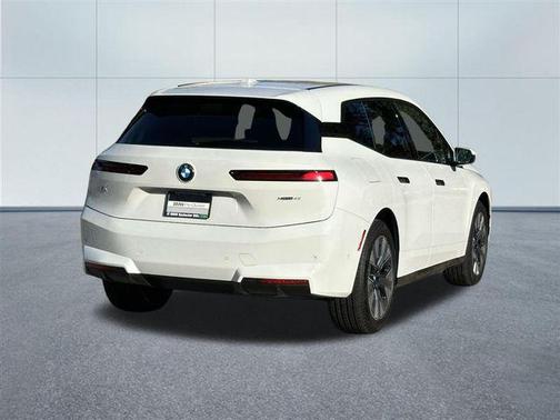 2026 BMW iX xDrive45