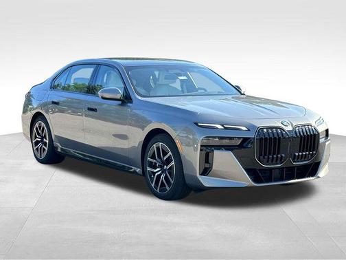 2025 BMW 760 i xDrive