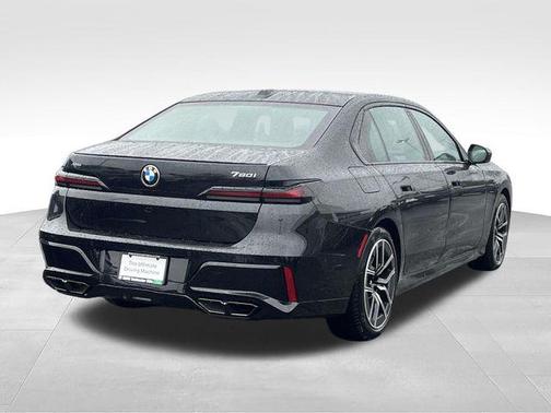Black Sapphire Metallic 2026 BMW 760 xDrive