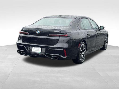 Black Sapphire Metallic 2026 BMW 760 xDrive