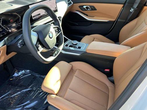 2025 BMW 330 i xDrive