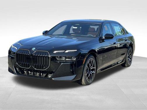 2025 BMW 740 i xDrive