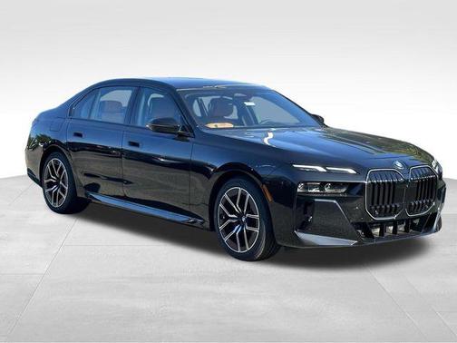 2025 BMW 740 i xDrive