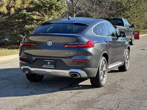 2023 BMW X4 xDrive30i
