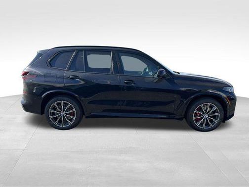 Carbon Black Metallic 2026 BMW X5 xDrive40i