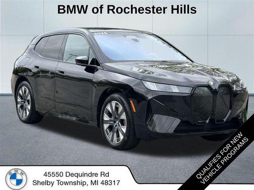 Black Sapphire Metallic 2026 BMW iX xDrive60