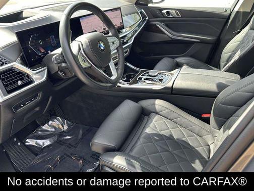 Skyscraper Grey Metallic 2024 BMW X7 xDrive40i