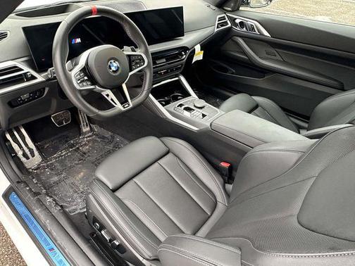 2025 BMW M440 i xDrive