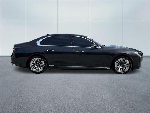 Dark Graphite Metallic 2023 BMW i7 xDrive60
