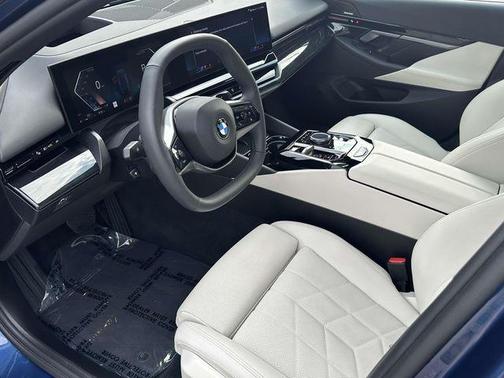 2025 BMW 530 xDrive