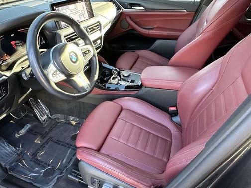 2024 BMW X4 xDrive30i