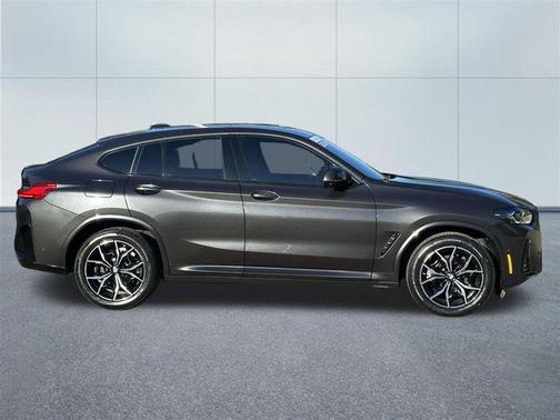 2024 BMW X4 xDrive30i