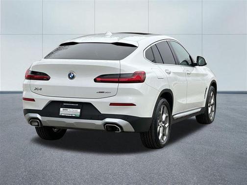 2022 BMW X4 xDrive30i