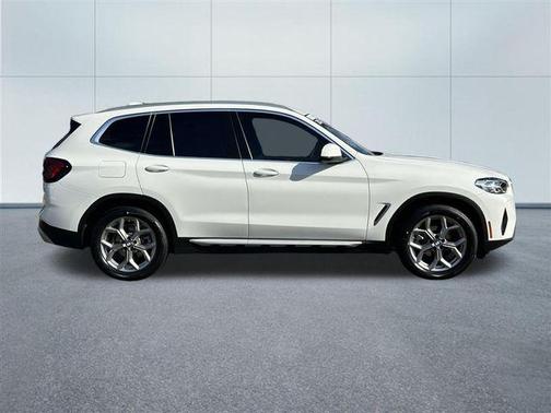 Alpine White 2024 BMW X3 xDrive30i