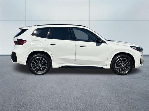 Alpine White 2023 BMW X1 xDrive28i
