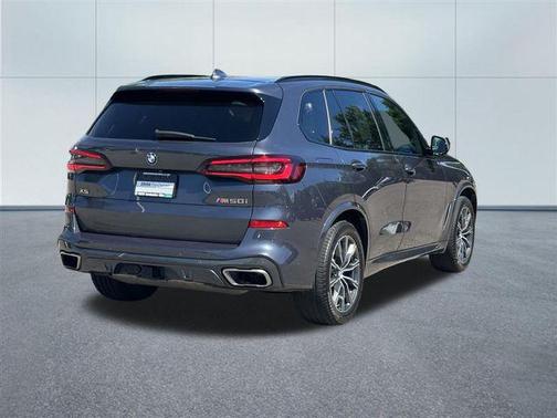 Arctic Grey Metallic 2022 BMW X5 M50i
