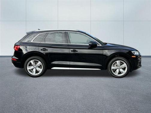2019 Audi Q5 2.0T Premium Plus