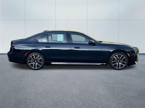 2025 BMW i7 xDrive60