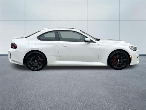 Alpine White 2024 BMW M2