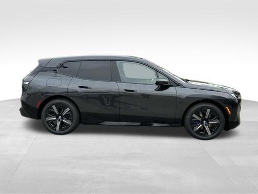 2025 BMW iX xDrive50