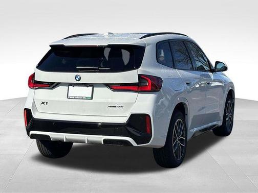 Alpine White 2026 BMW X1 xDrive28i