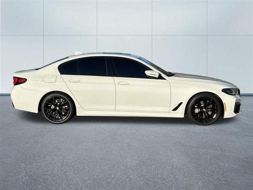 2022 BMW 530 i xDrive