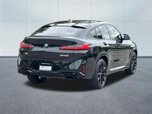 Arctic Grey 2024 BMW X4 M40i