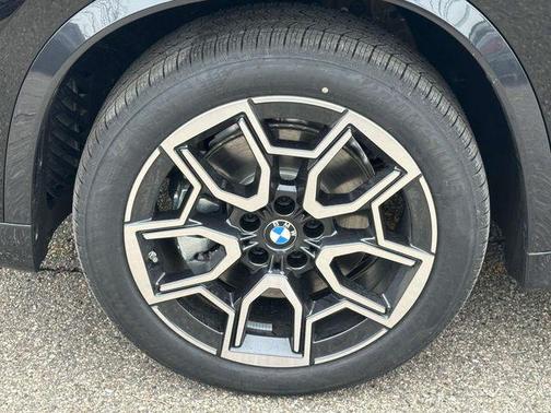 Jet Black 2026 BMW X1 xDrive28i