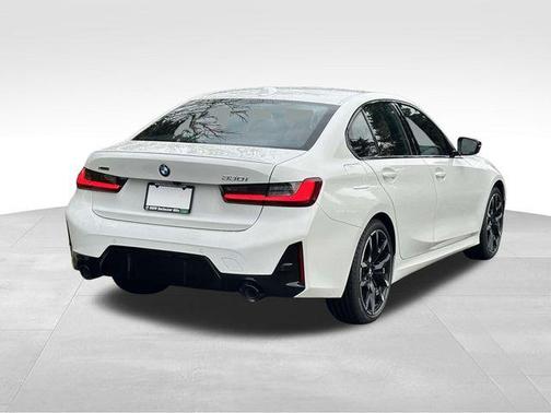 2026 BMW 330 xDrive NA