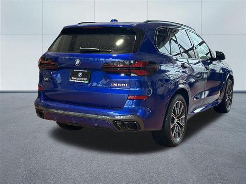 2024 BMW X5 M60i