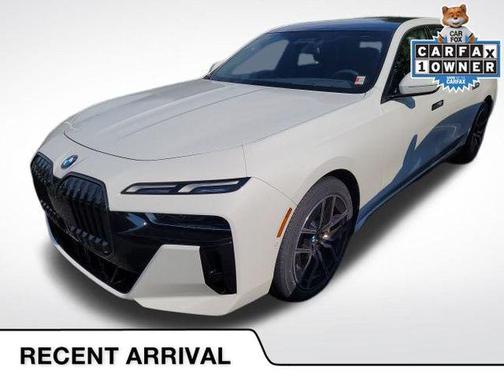 2025 BMW 740 i xDrive