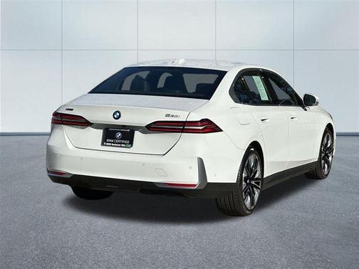 2025 BMW 530 i xDrive