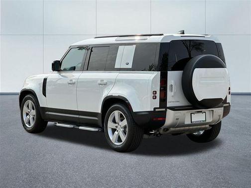 2024 Land Rover Defender 110 P400 S