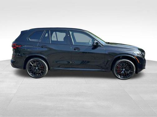 Black Sapphire Metallic 2026 BMW X5 M60i