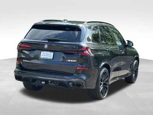 Black Sapphire Metallic 2026 BMW X5 M60i