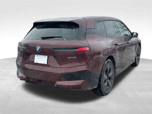 2025 BMW iX xDrive50