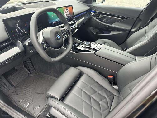 Black Sapphire Metallic 2026 BMW 530 xDrive