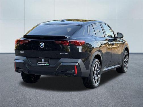 2025 BMW X2 xDrive28i