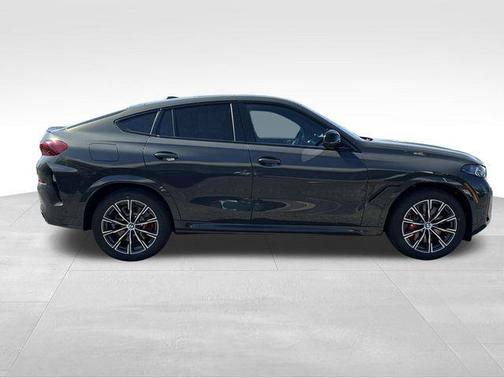 Dravit Grey Metallic 2027 BMW X6 M60i
