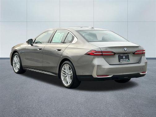 2024 BMW 530 i xDrive