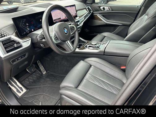 Black Sapphire Metallic 2025 BMW X7 M60i
