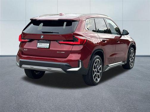 Vegas Red Metallic 2026 BMW X1 xDrive28i