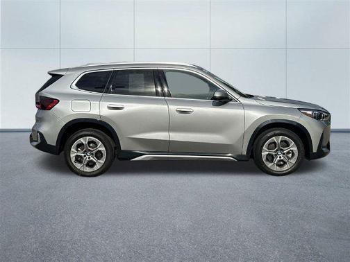 Space Silver Metallic 2025 BMW X1 xDrive28i