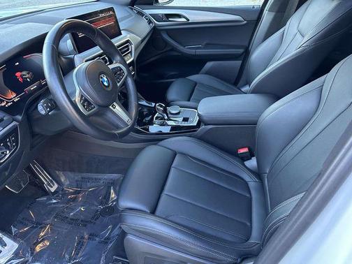 2023 BMW X4 xDrive30i