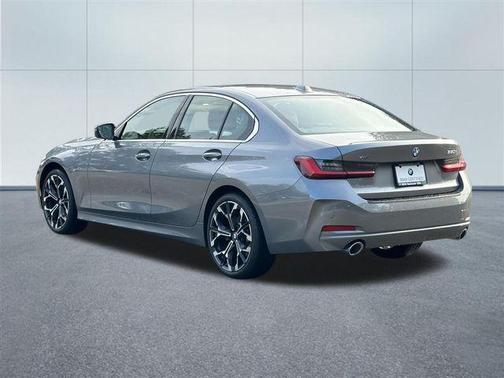 2025 BMW 330 i xDrive