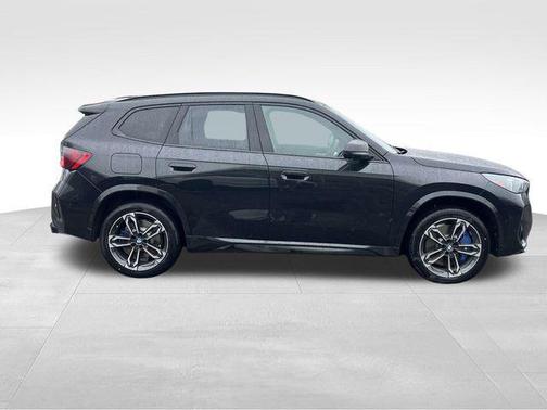Black Sapphire Metallic 2026 BMW X1 M35i