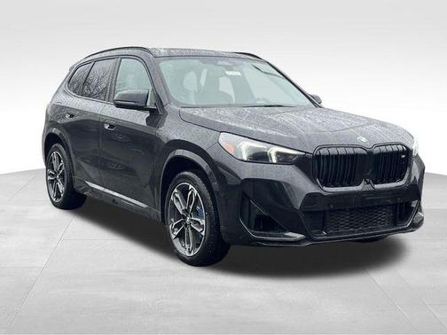 Black Sapphire Metallic 2026 BMW X1 M35i